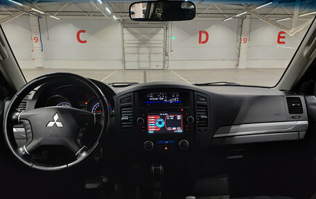 Mitsubishi Pajero IV, 2011 год, 2 100 000 рублей, 17 фотография