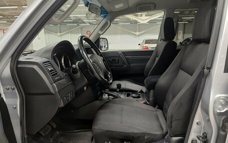 Mitsubishi Pajero IV, 2011 год, 2 100 000 рублей, 20 фотография