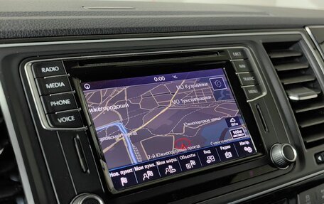 Volkswagen Multivan T6 рестайлинг, 2015 год, 3 599 000 рублей, 21 фотография