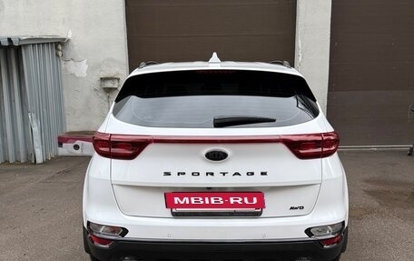 KIA Sportage IV рестайлинг, 2021 год, 2 500 000 рублей, 4 фотография