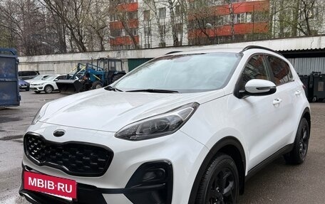KIA Sportage IV рестайлинг, 2021 год, 2 500 000 рублей, 2 фотография