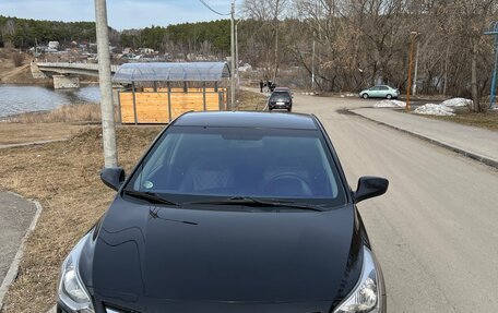 Hyundai Solaris II рестайлинг, 2016 год, 1 100 000 рублей, 3 фотография