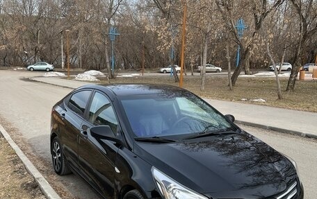 Hyundai Solaris II рестайлинг, 2016 год, 1 100 000 рублей, 2 фотография