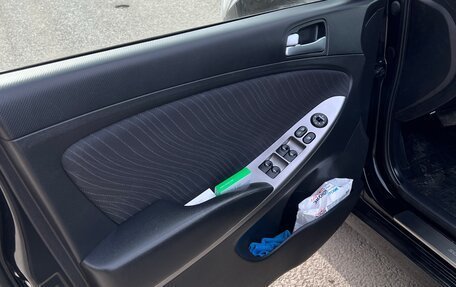 Hyundai Solaris II рестайлинг, 2016 год, 1 100 000 рублей, 14 фотография