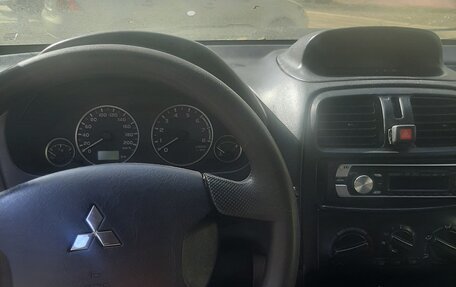 Mitsubishi Space Star I рестайлинг, 2003 год, 220 000 рублей, 3 фотография