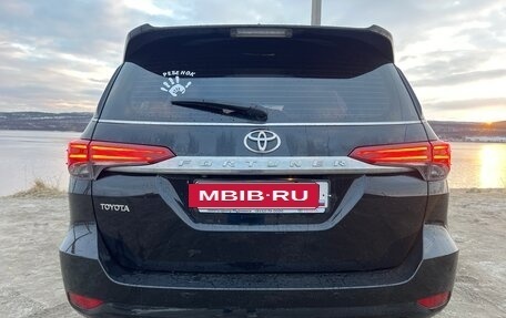Toyota Fortuner II, 2018 год, 3 850 000 рублей, 2 фотография