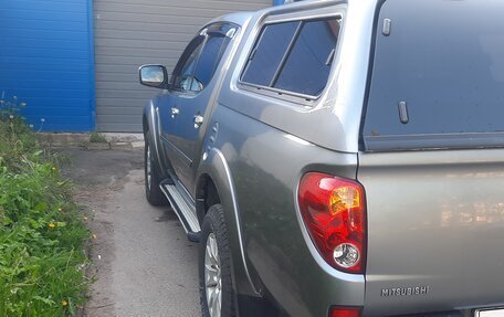 Mitsubishi L200 IV рестайлинг, 2014 год, 1 850 000 рублей, 3 фотография