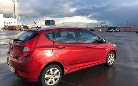 Hyundai Solaris II рестайлинг, 2011 год, 3 фотография