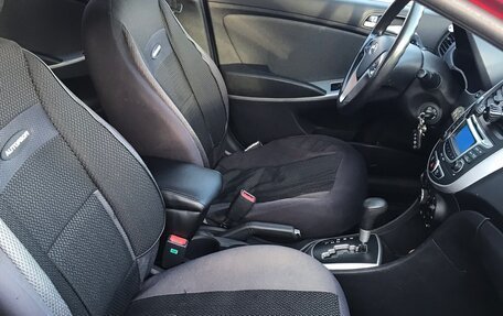 Hyundai Solaris II рестайлинг, 2011 год, 8 фотография