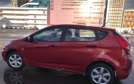 Hyundai Solaris II рестайлинг, 2011 год, 5 фотография