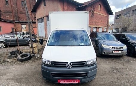 Volkswagen Transporter T5 рестайлинг, 2013 год, 1 295 000 рублей, 2 фотография