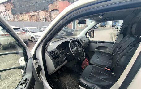 Volkswagen Transporter T5 рестайлинг, 2013 год, 1 295 000 рублей, 13 фотография