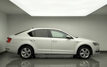 Skoda Octavia, 2018 год, 1 548 000 рублей, 3 фотография