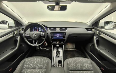 Skoda Octavia, 2018 год, 1 548 000 рублей, 7 фотография