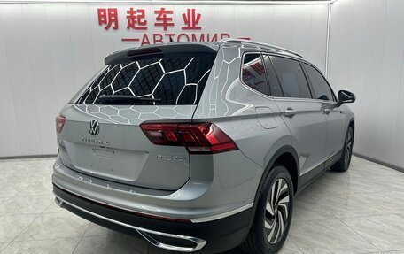 Volkswagen Tiguan II, 2022 год, 2 619 000 рублей, 5 фотография