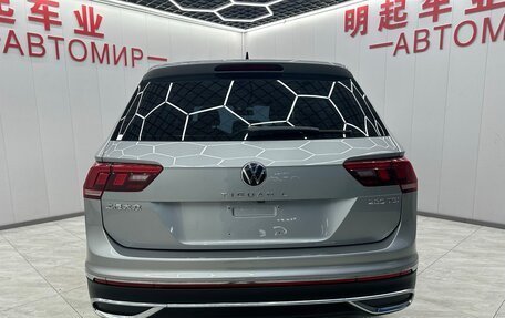 Volkswagen Tiguan II, 2022 год, 2 619 000 рублей, 4 фотография