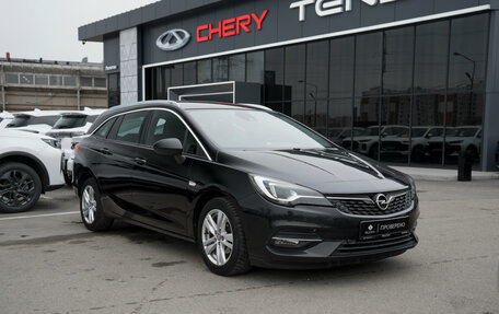 Opel Astra K, 2020 год, 1 345 000 рублей, 2 фотография