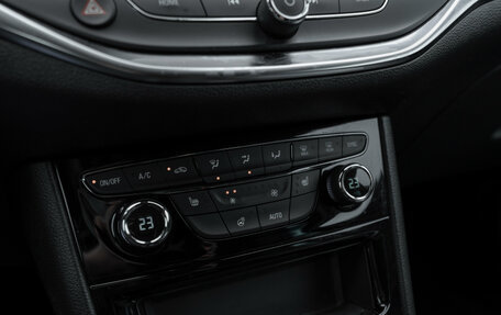 Opel Astra K, 2020 год, 1 345 000 рублей, 15 фотография