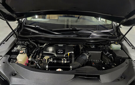 Lexus RX IV рестайлинг, 2017 год, 4 550 000 рублей, 9 фотография