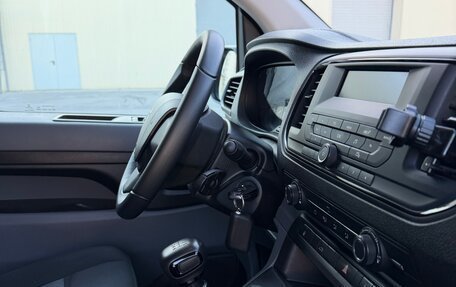 Peugeot Expert, 2018 год, 2 500 000 рублей, 9 фотография