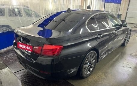 BMW 5 серия, 2011 год, 1 350 000 рублей, 3 фотография