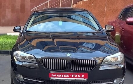 BMW 5 серия, 2011 год, 1 350 000 рублей, 8 фотография