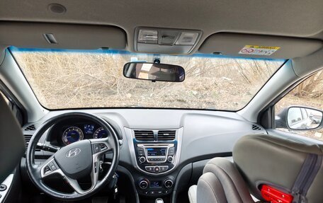 Hyundai Solaris II рестайлинг, 2016 год, 1 230 000 рублей, 12 фотография