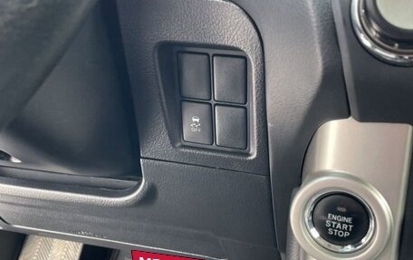 Toyota Land Cruiser Prado 150 рестайлинг 2, 2012 год, 2 850 000 рублей, 19 фотография