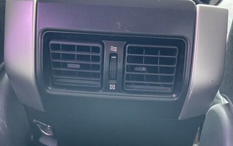 Toyota Land Cruiser Prado 150 рестайлинг 2, 2012 год, 2 850 000 рублей, 29 фотография