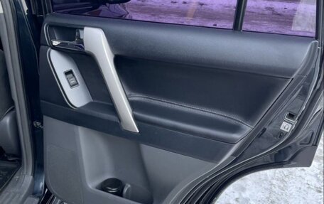 Toyota Land Cruiser Prado 150 рестайлинг 2, 2012 год, 2 850 000 рублей, 31 фотография