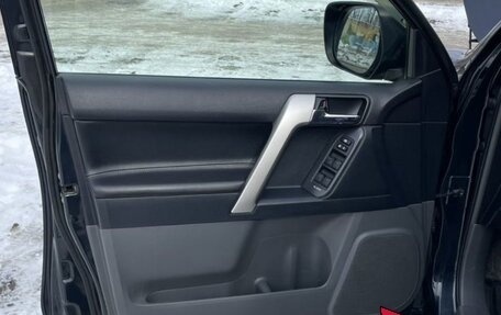 Toyota Land Cruiser Prado 150 рестайлинг 2, 2012 год, 2 850 000 рублей, 25 фотография