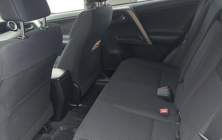 Toyota RAV4, 2015 год, 1 990 000 рублей, 8 фотография