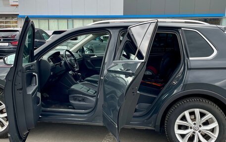 Volkswagen Tiguan II, 2018 год, 3 100 000 рублей, 5 фотография