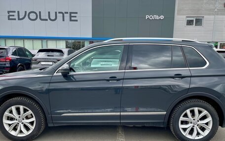 Volkswagen Tiguan II, 2018 год, 3 100 000 рублей, 4 фотография