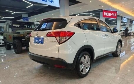 Honda Vezel, 2022 год, 1 590 000 рублей, 7 фотография