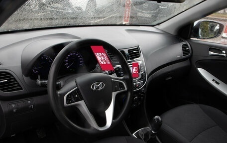 Hyundai Solaris II рестайлинг, 2012 год, 789 000 рублей, 10 фотография