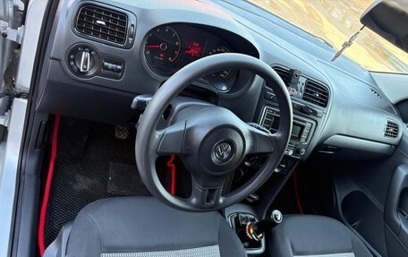 Volkswagen Polo VI (EU Market), 2011 год, 670 000 рублей, 12 фотография