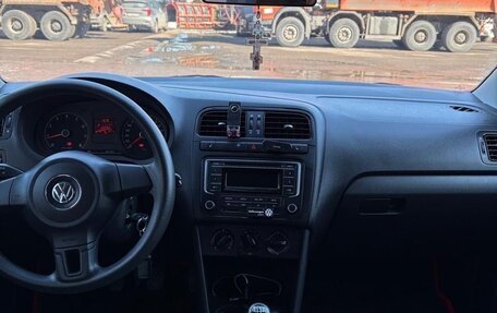 Volkswagen Polo VI (EU Market), 2011 год, 670 000 рублей, 11 фотография