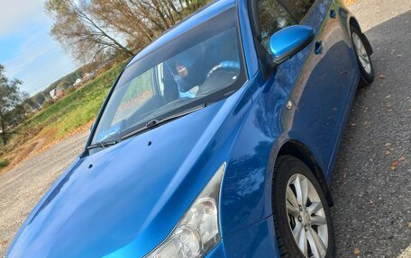 Chevrolet Cruze II, 2009 год, 500 000 рублей, 2 фотография