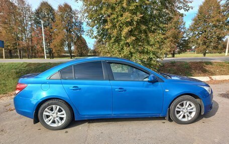Chevrolet Cruze II, 2009 год, 500 000 рублей, 6 фотография