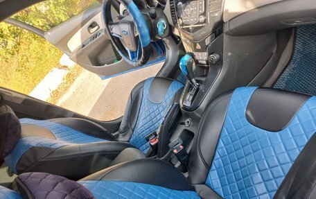 Chevrolet Cruze II, 2009 год, 500 000 рублей, 15 фотография