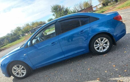 Chevrolet Cruze II, 2009 год, 500 000 рублей, 23 фотография