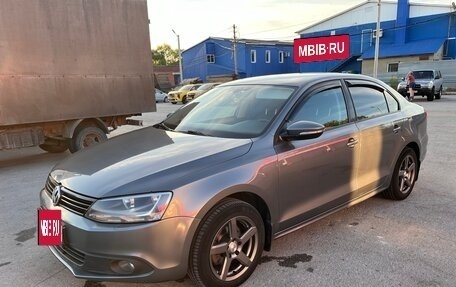 Volkswagen Jetta VI, 2012 год, 820 000 рублей, 3 фотография