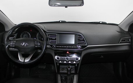 Hyundai Elantra VI рестайлинг, 2020 год, 1 679 900 рублей, 8 фотография