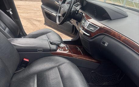 Mercedes-Benz S-Класс, 2010 год, 1 750 000 рублей, 21 фотография