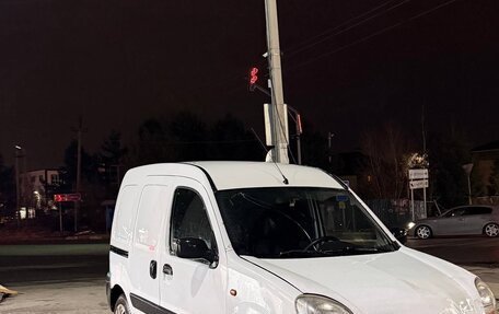 Renault Kangoo II рестайлинг, 2005 год, 215 000 рублей, 2 фотография