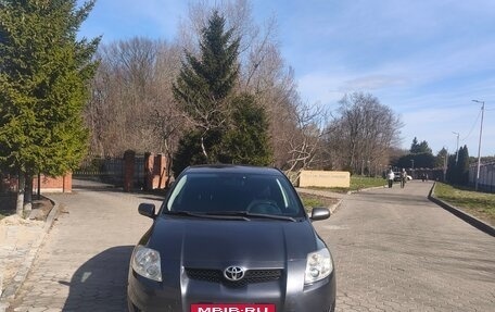 Toyota Auris II, 2009 год, 690 000 рублей, 3 фотография