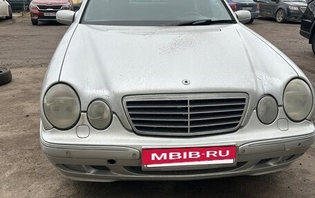 Mercedes-Benz E-Класс, 2000 год, 385 000 рублей, 2 фотография