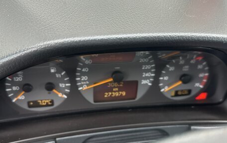 Mercedes-Benz E-Класс, 2000 год, 385 000 рублей, 9 фотография