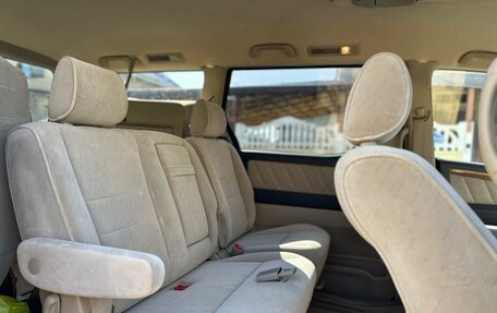 Toyota Alphard III, 2006 год, 1 600 000 рублей, 19 фотография